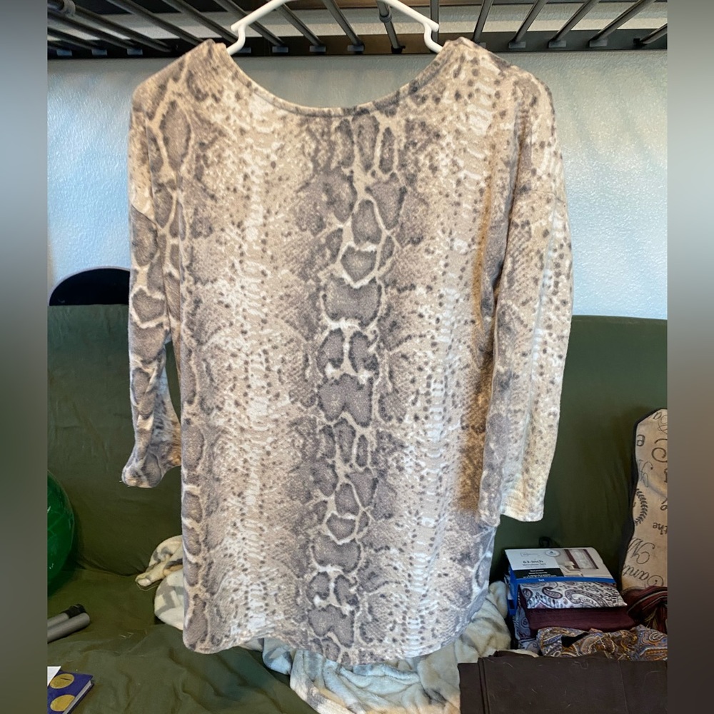 Sweater shirt